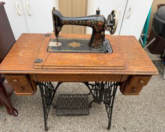 Antique Singer Treadle Sewing Machine in Oak Cabinet with Cast Iron Base & Accessories