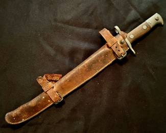 U.S. 1898 Krag Jorgensen 16" Bayonet + Rare M1912 Cavalry Picket Pin Case