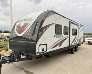 2018 Heartland Wilderness 2450FB Travel Trailer (Off-Site Hastings)