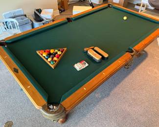 Pool Table with Cues, Balls & Care Kits – White Cloud