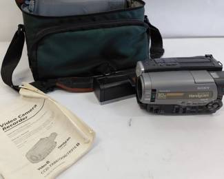 Vintage 1997 Sony Handycam Camcorder in Bag with Manual - Untested - CCD-TR96 Video 8