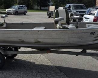 14' Aluminum Boat with 15 HP Motor & Trailer – Runs Well