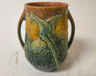 Roseville Sunflower Pattern Vase – Saugatuck