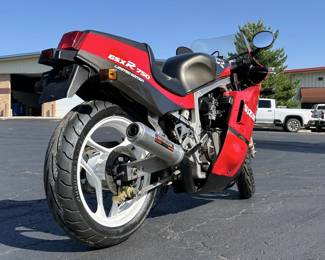1986 Suzuki GSX-R750R Limited Edition, Vin# GR71G100175, Kilometers Showing On Odometer 18776