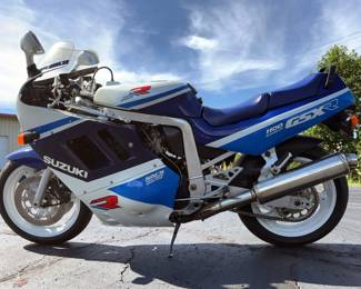 1989 Suzuki GSXR 1100 Slingshot, VIN# GV73A100322, Kilometers Showing On Odometer 9696