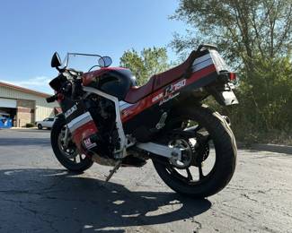 1985 Suzuki GSX-R750, VIN# GR71F104889, Kilometers Showing On Odometer 7236