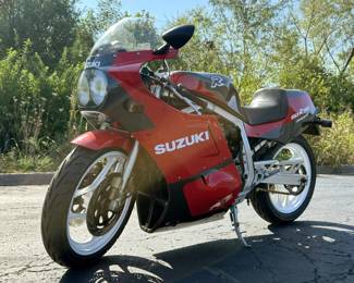 1986 Suzuki GSX-R750R Limited Edition, Vin# GR71G100175, Kilometers Showing On Odometer 18776