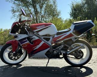 1986 Honda NS400R Rothmans Racing Special Edition, VIN# JH2NC1902GM000291, Kilometers Showing On Odometer 2178