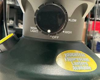 Coleman Fluorescent Lantern (4/5)