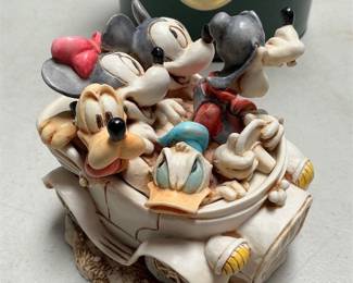 Harmony Kingdom Disney Fabulous Five Out For A Drive, WDWFABFIVE, with Box (5/6)
