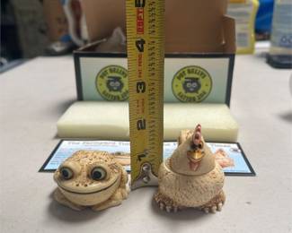 Pot Bellys Lillie Frog PBFFR and Dewie Rooster PBFRO Trinket Boxes, Harmony Ball (4/4)