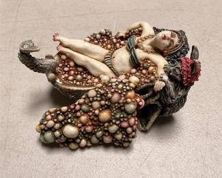 Harmony Kingdom Clair de Lune Colette & Cat Box Figurine, CLLECT, with Box (4/5)