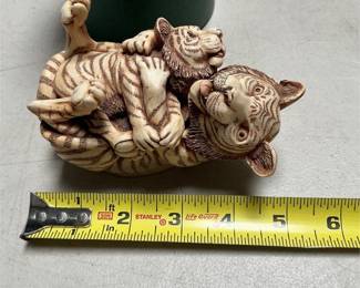 Harmony Kingdom Pride And Joy Tiger-and-Cub Box Figurine, TJLTI (5/5)