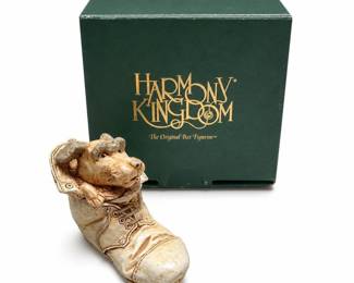 Harmony Kingdom Solemate Dog-in-Boot Box Figurine RW99DL, Signed
