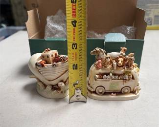 Harmony Kingdom Catch a Lot TJWH4 and Ed’s Safari II TJSA2 Box Figurines, Boxed (2/4)