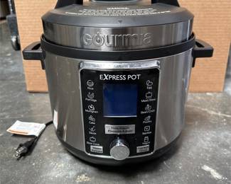 Gourmia Express Pot GPC965 Electric Pressure Cooker with Manual (2/4)