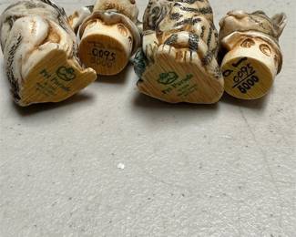 Harmony Kingdom Gentil Homme and Elvis Figures with Pet Parade Dog and Cat (3/6)