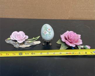Boehm 200-55-PG Bone Porcelain Rose, Porcelain Rose and Pat Loretz Signed Egg (4/5)