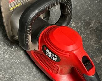 Black & Decker 22 in. Corded Electric Hedge Trimmer (4/5)