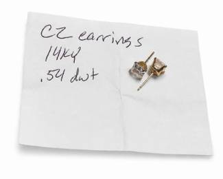 14K Yellow Gold Square Cubic Zirconia Stud Earrings (2/4)