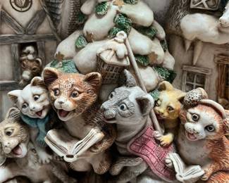Harmony Kingdom Picturesque Mrs. Lillipurr’s Lodgings PXXMASLECA Relief Tile (4/5)