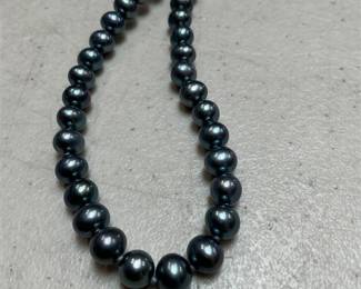 Knotted Dark Lustrous Bead Necklace with Sterling Silver 925 Clasp (3/4)