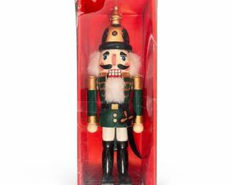 Silvestri 9 1/2" Soldier Nutcracker #75533, Green Uniform, Original Box