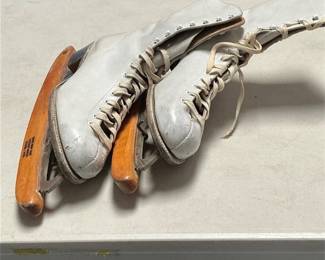 White Lace-Up Figure Ice Skates with Wooden Barnard Guards (4/5)