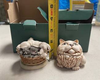 Harmony Kingdom Pecking Order TJBM Box Figurine and Cat Trinket Box, with Boxes (2/3)