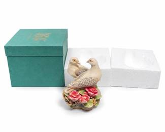 Harmony Kingdom Love & Peace TJSER00 Version 1 Box Figurine