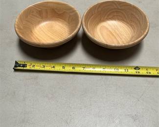 Round Wooden Bowls (4/4)