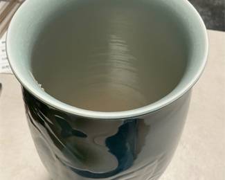 Jingdezhen Glazed Ceramic Lotus Vase, Made in China (5/6)