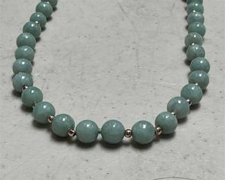 Green Bead Necklace with 14k Gold Openwork Clasp, 38 g (3/4)