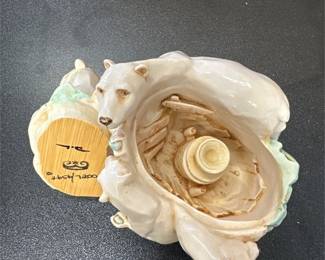 Harmony Kingdom “Play Ball” Polar-Bear Box Figurine, TJLEPO (2/2)