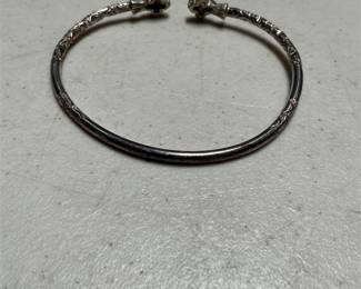 Sterling Silver Open Cuff Bangle with Geometric Terminals, 16 g (2/4)