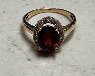 14k Gold Oval Dark-Red Stone Halo Ring, Size 8 (3/5)