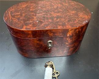 Burl-Patterned Wooden Box with Assorted Matchboxes and Matchbooks (2/2)