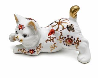 Imari Pattern Glazed Ceramic Cat Figurine with Gilt Trim