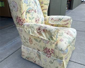 Skirted Wingback Armchair with Bird and Floral Upholstery (3/4)