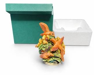 Harmony Kingdom Jewels of the Wild TJLEW99S Hummingbird Box Figurine