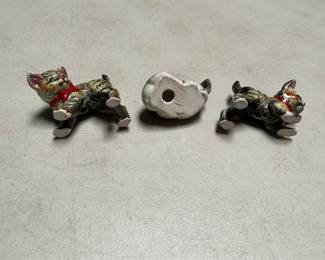Glazed Ceramic Tabby Cat Figurines with Red Bows (2/4)