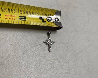 14K White Gold Diamond Cross Pendant, 0.50 CTW (2/3)