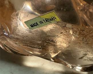Pink Glass Seated Cat Figurine (4/6)
