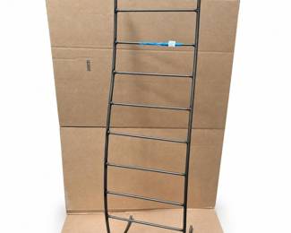 Metal Ladder Rack with Ball Finials