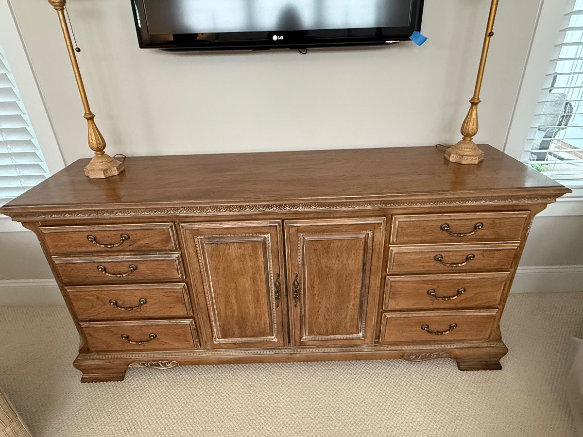 Item #6. Lexington Dresser.  Excellent condition.  D-20. H- 34. W-73.  Price - $240.00. Discounted - $120.00