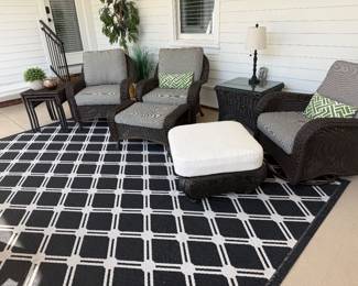 Ballard Designs Outdoor Patio Rug - Tricia Trellis. 9 x 12. Great condition. Price - $120.00