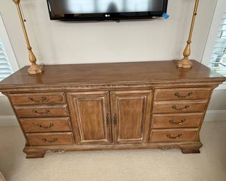 Lexington Dresser. Excellent condition. D-20. H- 34. W-73. Price - $240.00