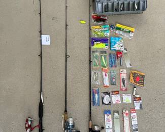 3 Fresh Water fishing poles L - 79. 78. 72. Various hooks and lures. Reels - Crusader, Bass Pro shop, Pflueger. Price - $54.00