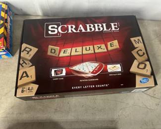 Scrabble deluxe