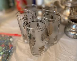 MCM Libby Silver leaf (5) great condition 